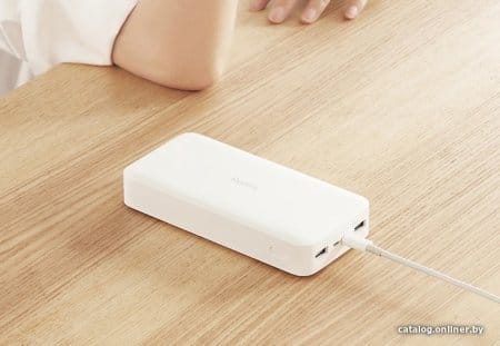 Внешний аккумулятор Xiaomi Redmi Power Bank 20000mAh (белый, международная версия) Внешний аккумулятор Xiaomi Redmi Power Bank 20000mAh (белый, международная версия)