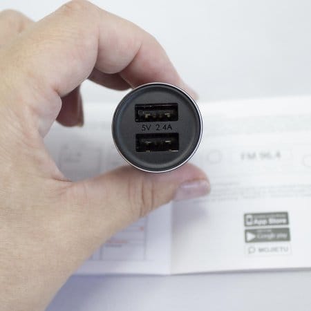 FM модулятор Xiaomi Roidmi Music Bluetooth Car Charger 3S BFQ04RM (черный) FM модулятор Xiaomi Roidmi Music Bluetooth Car Charger 3S BFQ04RM (черный)